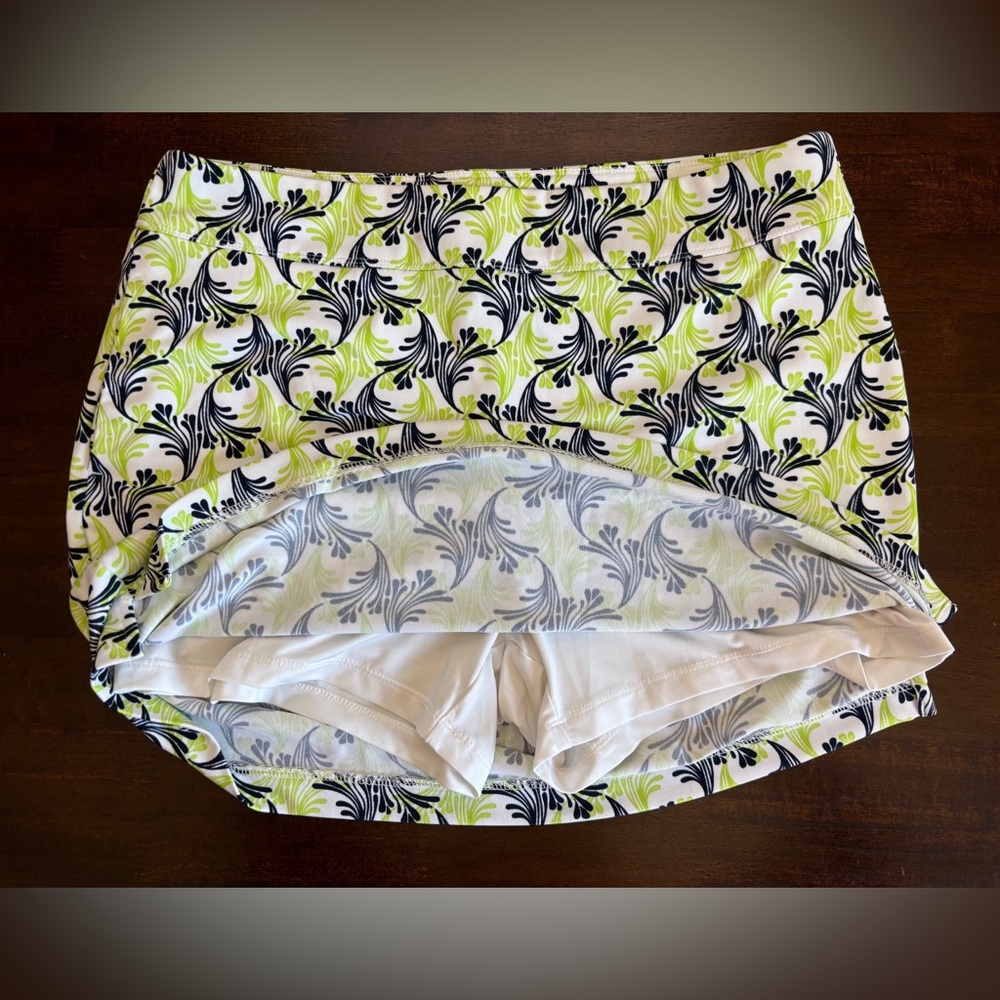 Greg Norman Skort - Women’s Golf/Pickleball/Running Skort. Pull on. Size Small.
